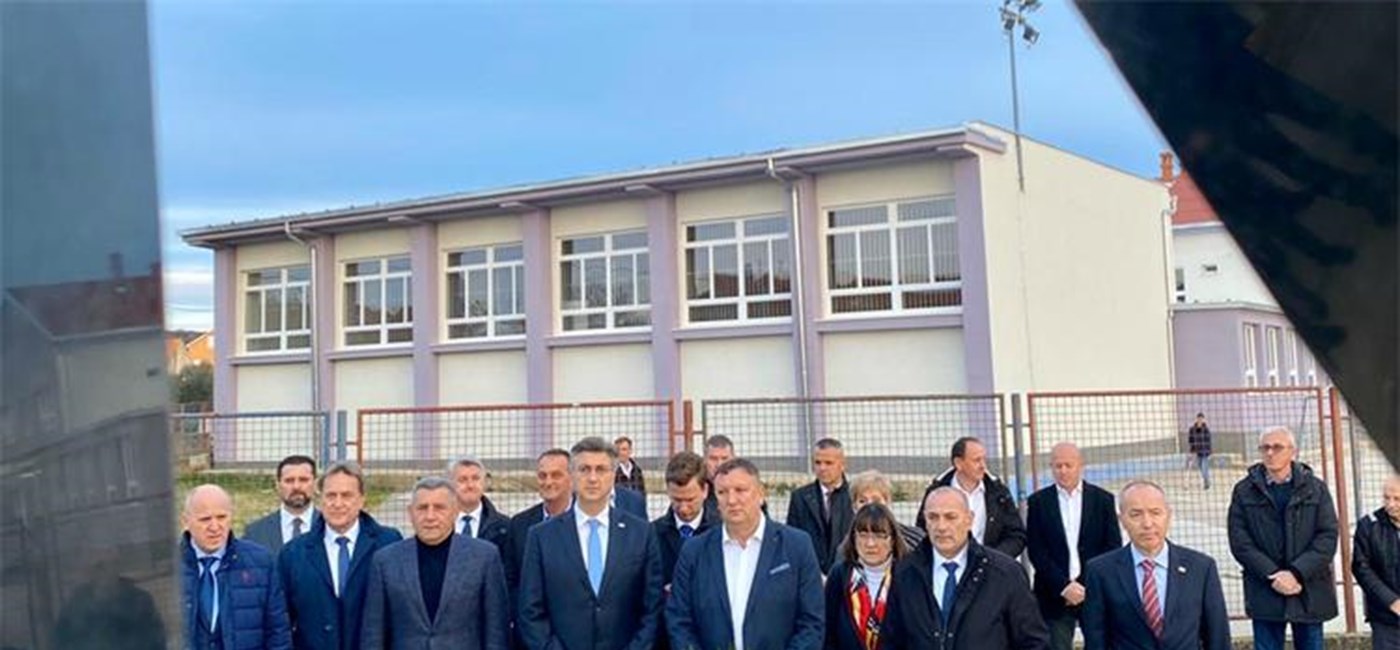 Plenković: Radimo na iznalaženju mjera da kriza s koronavirusom što manje našteti hrvatskom gospodarstvu
